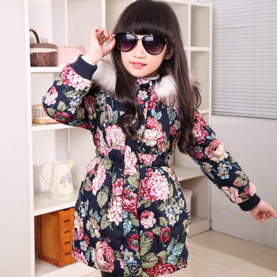 Μοντέρνο χειμωνιάτικο μπουφάν με μοτίβα λουλουδιών