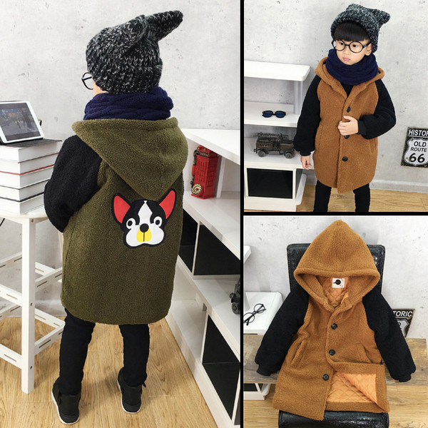 Παιδικό χειμωνιάτικο μπουφάν για αγόρια με κεντήματα και κουκούλα σε δύο χρώματα