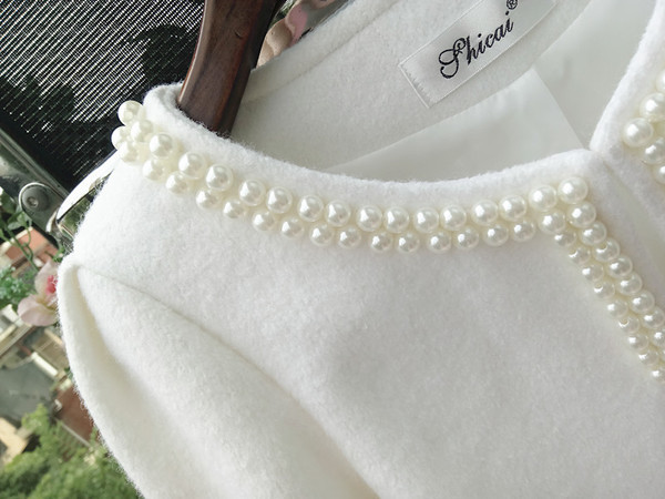 Geaca de dama eleganta cu perle decorative in trei culori