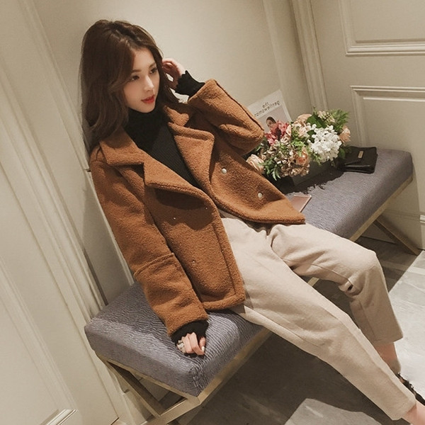 Palton moale de dama cu elemente metalice in doua culori