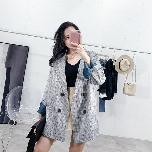 Actuala haină de damă în carouri în două culori