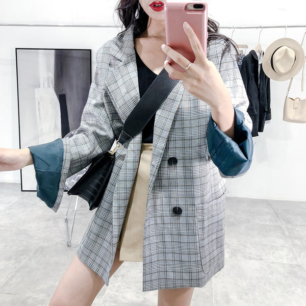 Actuala haină de damă în carouri în două culori