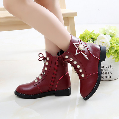 Σύγχρονα αγόρια για κορίτσια σε διάφορα χρώματα