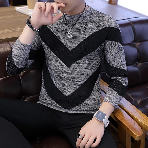 Αντρικά μοντέρνα πουλόβερ σε τέσσερα χρώματα