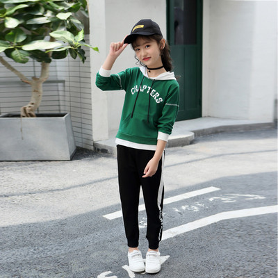 Παιδικό αθλητικό σετ για κορίτσια σε δύο χρώματα