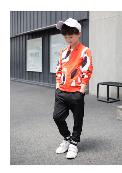 Μοντέρνο παιδικό σετ για αγόρια σε τρία μέρη