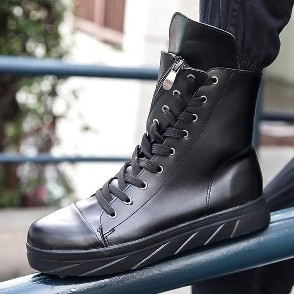 Modern férfi csizma oldalkötős fekete-fehér színben