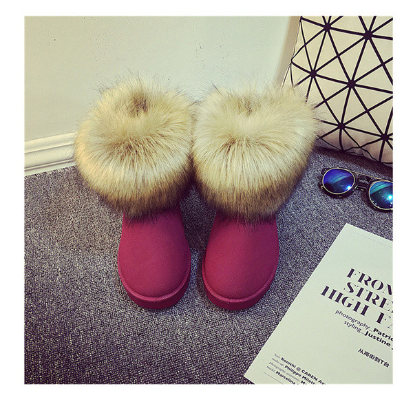 Cizme de iarna actuale cu puf in mai multe culori