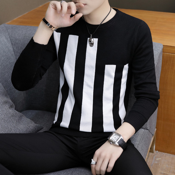 Καθημερινό ανδρικό πουλόβερ σε τέσσερα χρώματα με κολάρο σε σχήμα O