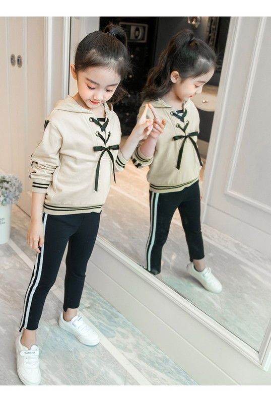 Модерен детски комплект за момичета с връзки