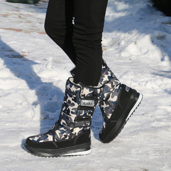 Cizme pentru barbati si dama in mai multe culori