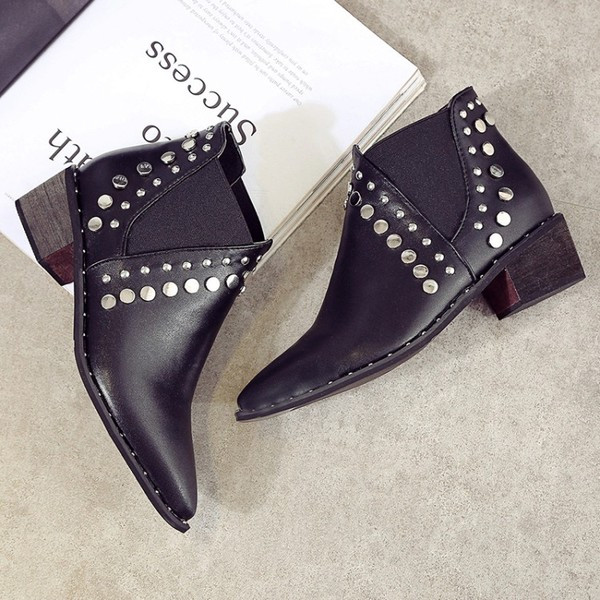 Ghete de dama moderne cu ochiuri metalice de culoare neagra - model ascutit