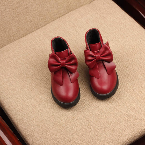 Μοντέρνες παιδικές δερμάτινες μπότες με οικολογικό δέρμα με καρότσα σε διάφορα χρώματα