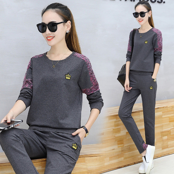 Set sport modern de dama din doua piese cu broderie in mai multe culori