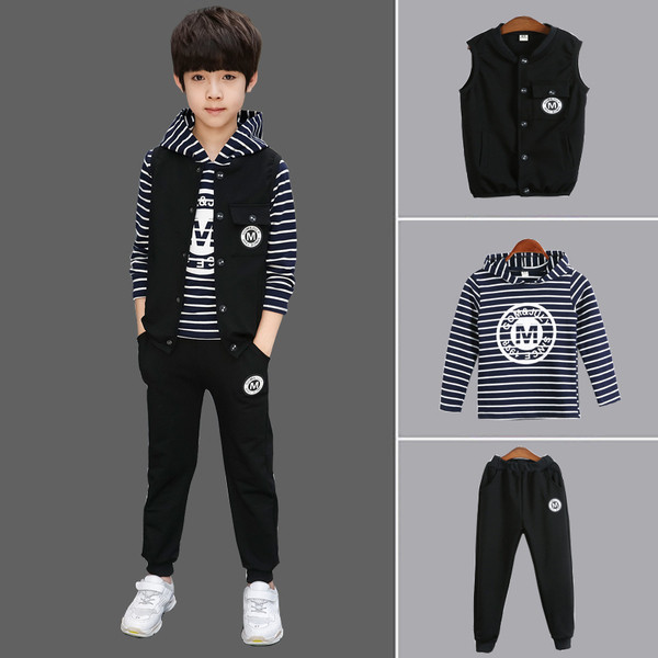 Set copii din trei piese pentru baieti cu emblema