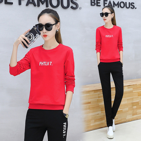 Αθλητικό σετ δύο τεμαχίων κατάλληλο για καθημερινή ζωή σε διάφορα χρώματα