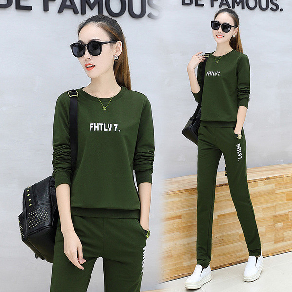 Αθλητικό σετ δύο τεμαχίων κατάλληλο για καθημερινή ζωή σε διάφορα χρώματα