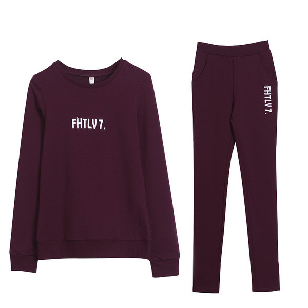 Αθλητικό σετ δύο τεμαχίων κατάλληλο για καθημερινή ζωή σε διάφορα χρώματα