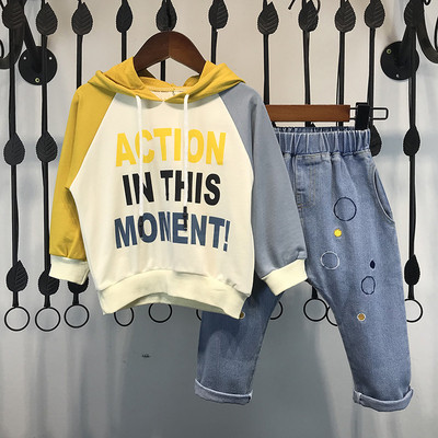 Παιδικό σετ για αγόρια σε τζιν και μπλούζα σε δύο κομμάτια