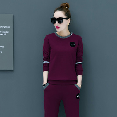 Αθλητικό γυναικείο σετ για το  φθινοπώρο σε δύο μέρη σε πέντε χρώματα