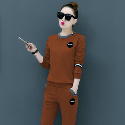 Αθλητικό γυναικείο σετ για το  φθινοπώρο σε δύο μέρη σε πέντε χρώματα