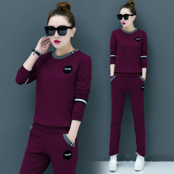 Αθλητικό γυναικείο σετ για το  φθινοπώρο σε δύο μέρη σε πέντε χρώματα