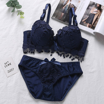 Κομψό εσώρουχο με καρδιές σε έξι χρώματα