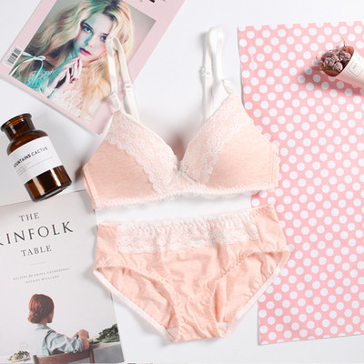 Άνετα γυναικεία εσώρουχα σε έξι χρώματα