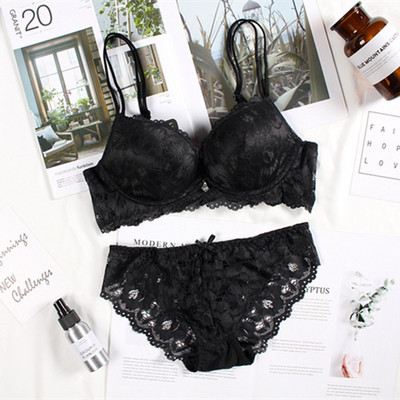 Γυναικεία εσώρουχα σε πέντε χρώματα