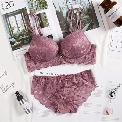 Γυναικεία εσώρουχα σε πέντε χρώματα