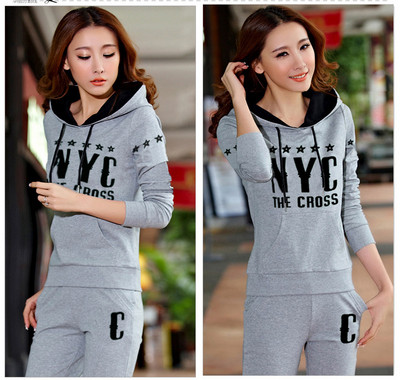 Γυναικείο αθλητικό σύνολο από δύο κομμάτια - διάφορα μοντέλα