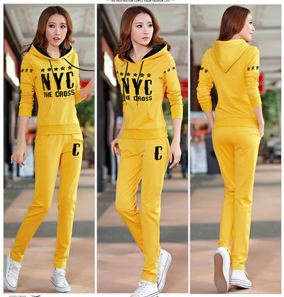 Γυναικείο αθλητικό σύνολο από δύο κομμάτια - διάφορα μοντέλα