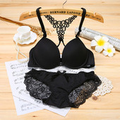 Σέξυ εσώρουχο σε τέσσερα χρώματα