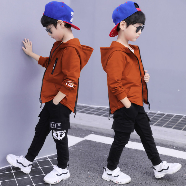 Echipa moderna de toamna pentru copii in patru culori