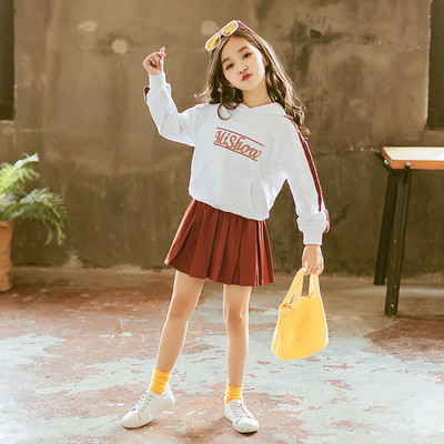 Αθλητικό-κομψό παιδικό σετ για κορίτσια σε δύο χρώματα