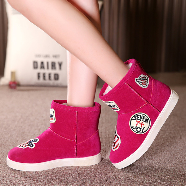 Cizme casual pentru copii din piele intoarsa cu embleme colorate in mai multe culori