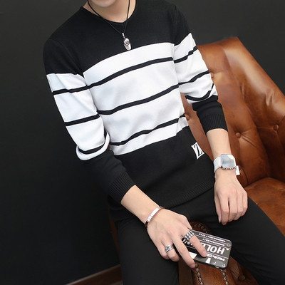 Pulover de actualitate pentru bărbați în trei culori