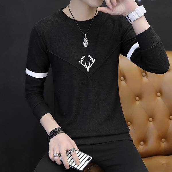 Мъжки пуловер в три цвята подходящ за ежедневието