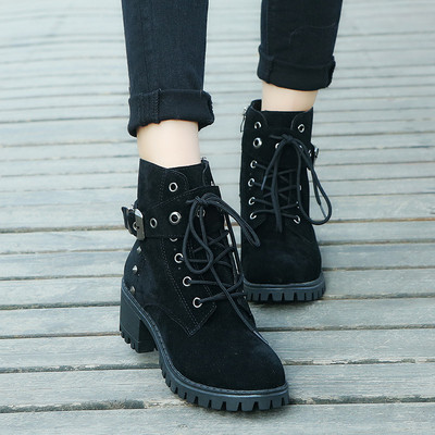 Γυναικείες μπότες με χοντρά πέλματα και κορδόνια σε τρία χρώματα