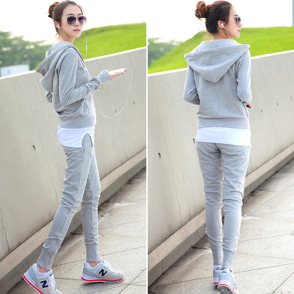 Αθλητικό σετ σε τρία μέρη σε μαύρο και γκρι χρώμα