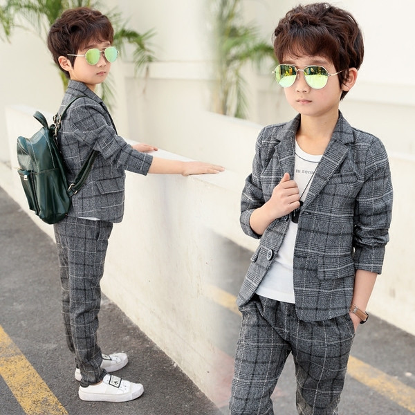 Set elegant pentru copii in carouri pentru baieti