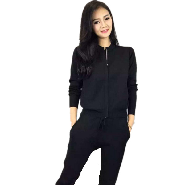 Σύγχρονό γυναικέιο σετ  από δύο μέρη σε μαύρο χρώμα