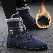 Κομψές ανδρικές μπότες με μεταλλικό στοιχείο και επένδυση