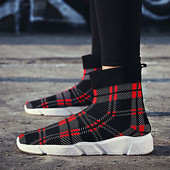 Ανδρικές μπότες σε επίπεδη σόλα