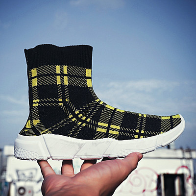 Ανδρικές μπότες σε επίπεδη σόλα