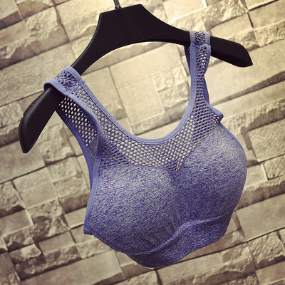 Γυναικεία εσώρουχα σε πέντε χρώματα