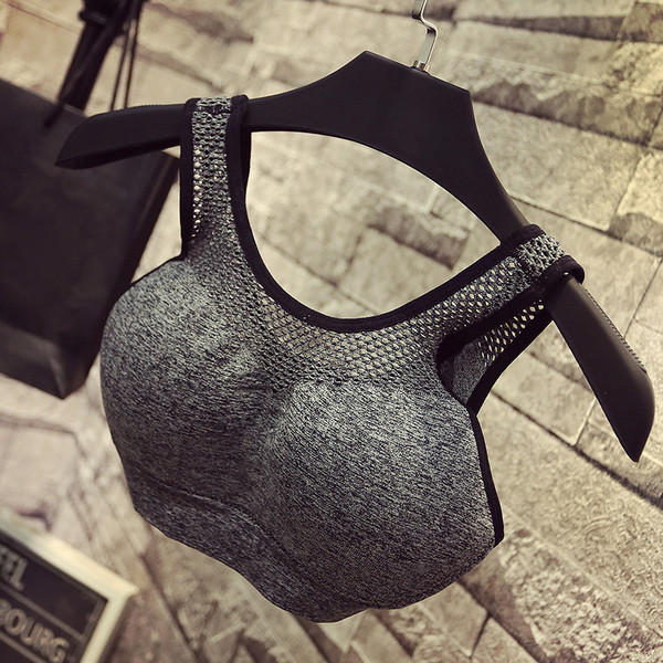 Γυναικεία εσώρουχα σε πέντε χρώματα