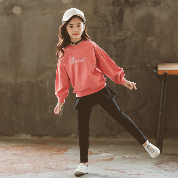 Αθλητικό-κομψό σετ για κορίτσια σε δύο χρώματα