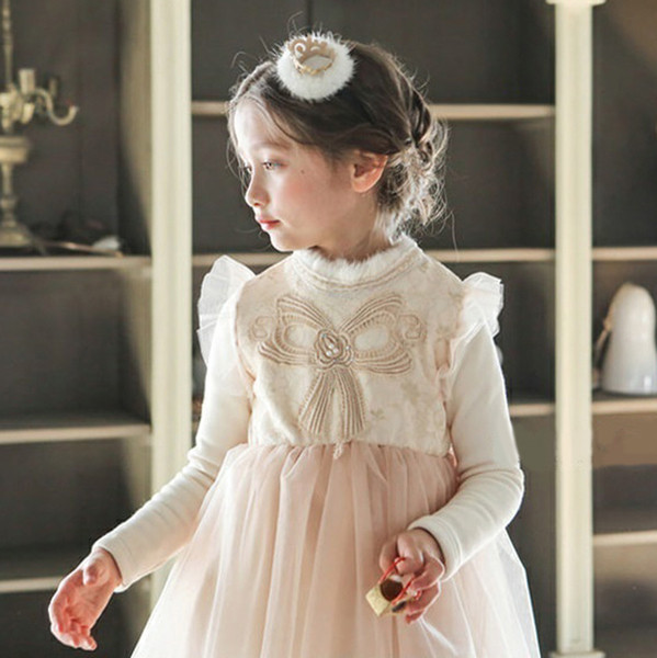 Κομψό παιδικό φόρμα με μακριά μανίκια και τούλι σε δύο χρώματα