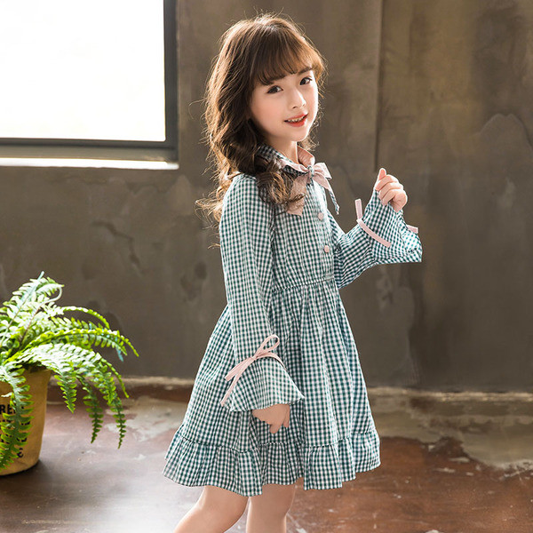 Παιδικό φόρεμα σε πράσινο χρώμα με κορδέλες